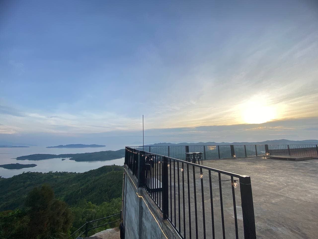 Sunset seen from the Skybar viewpoint, with islands scattered across the water below
